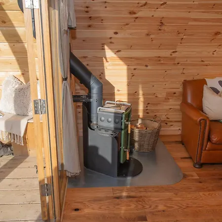 Glamping Pod 4 Truce *